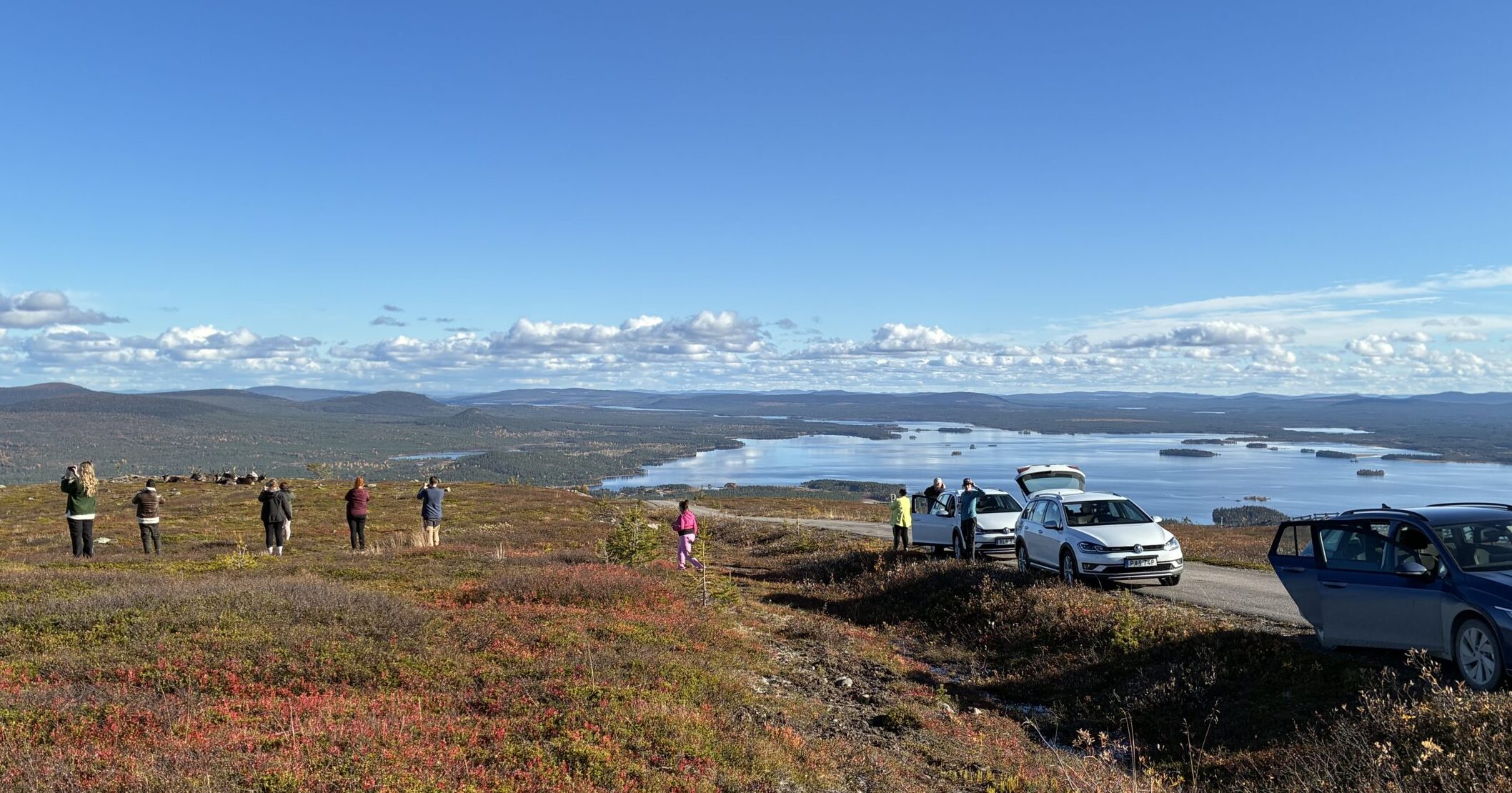 Gänget samlat uppe på Galtis en vacker höstdag.